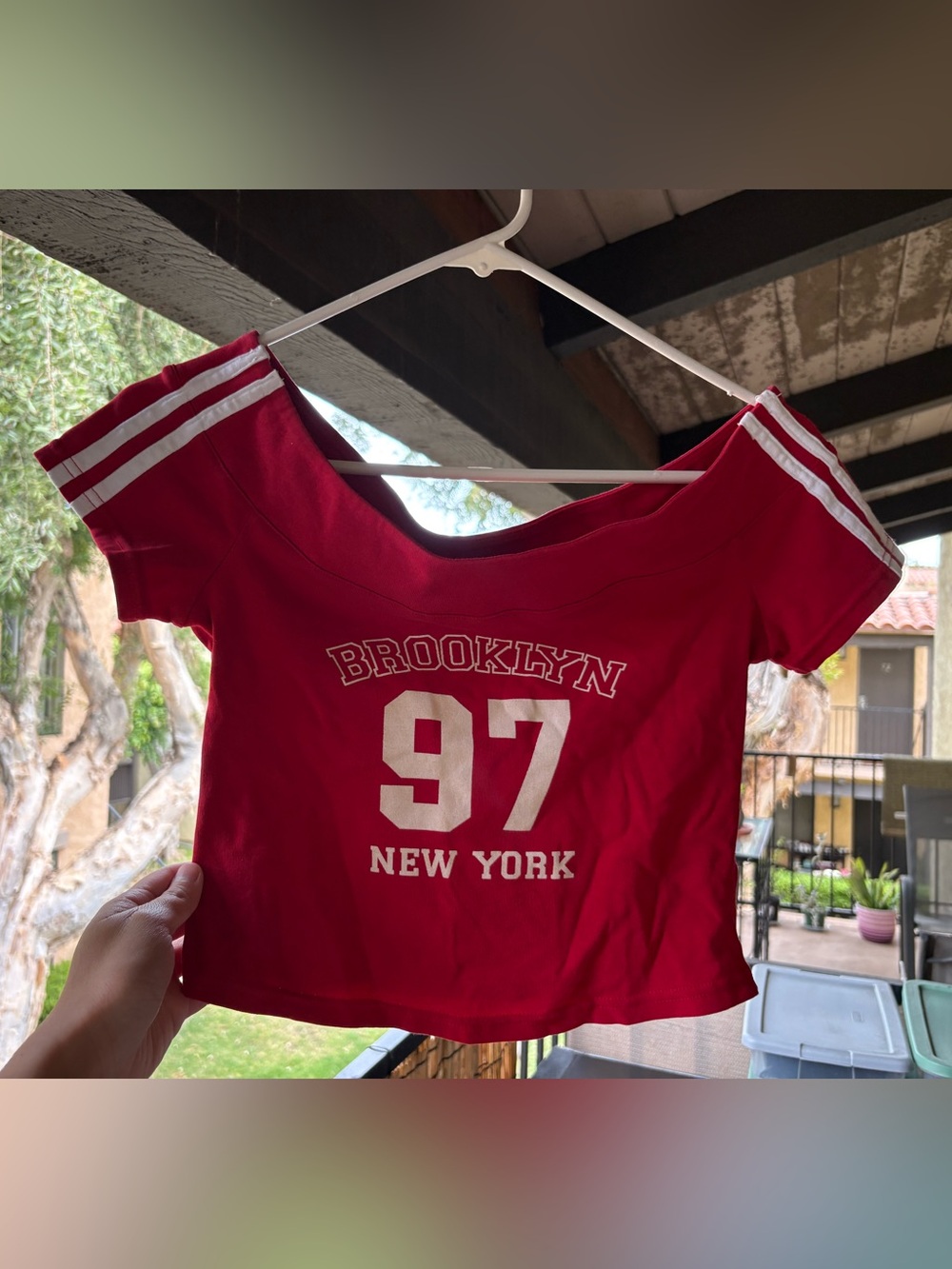 Red Brooklyn 97 Over-the-shoulders Crop Tee - New York